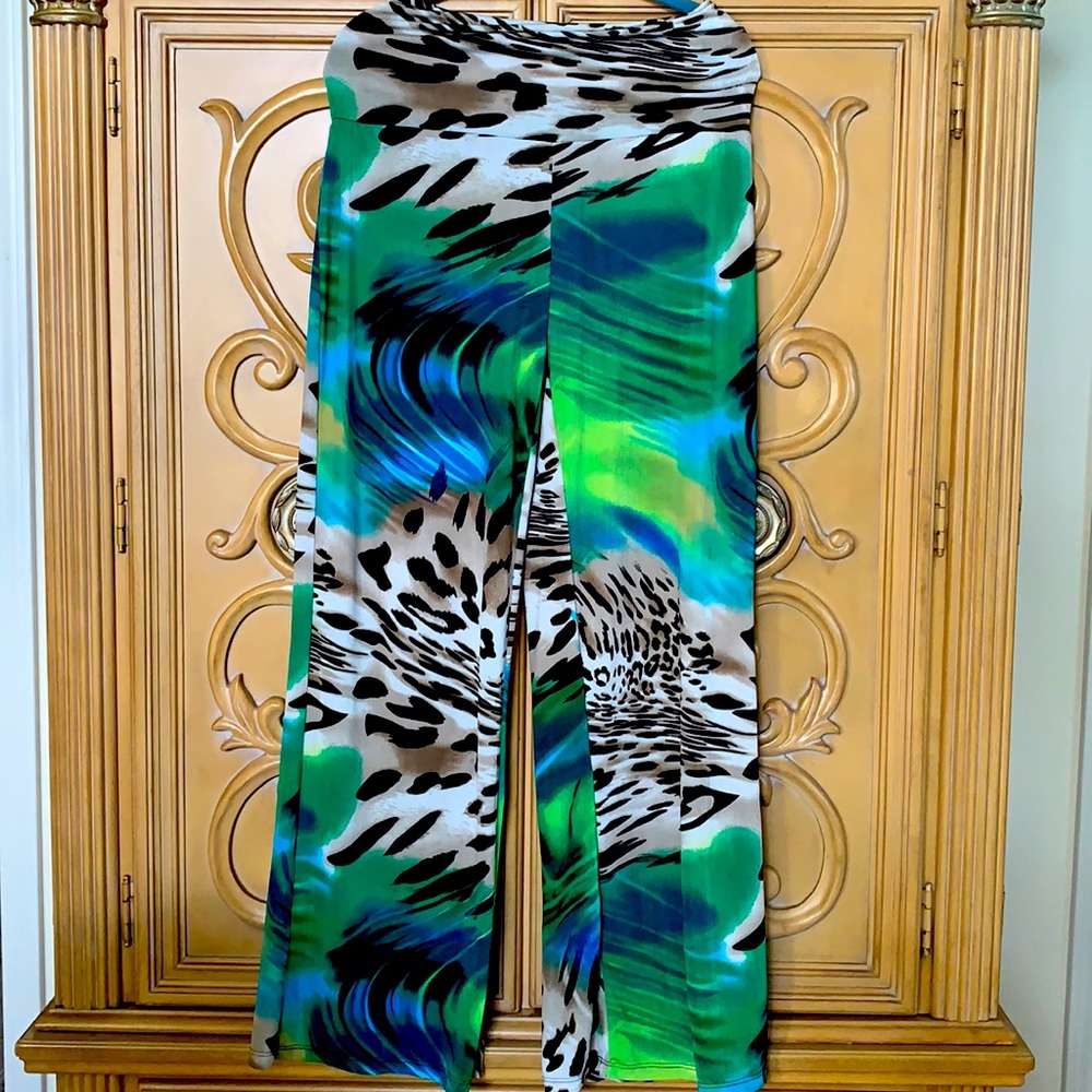 Lounge Pants w/Animal print has high waist stretchy wide leg comfy guc size S